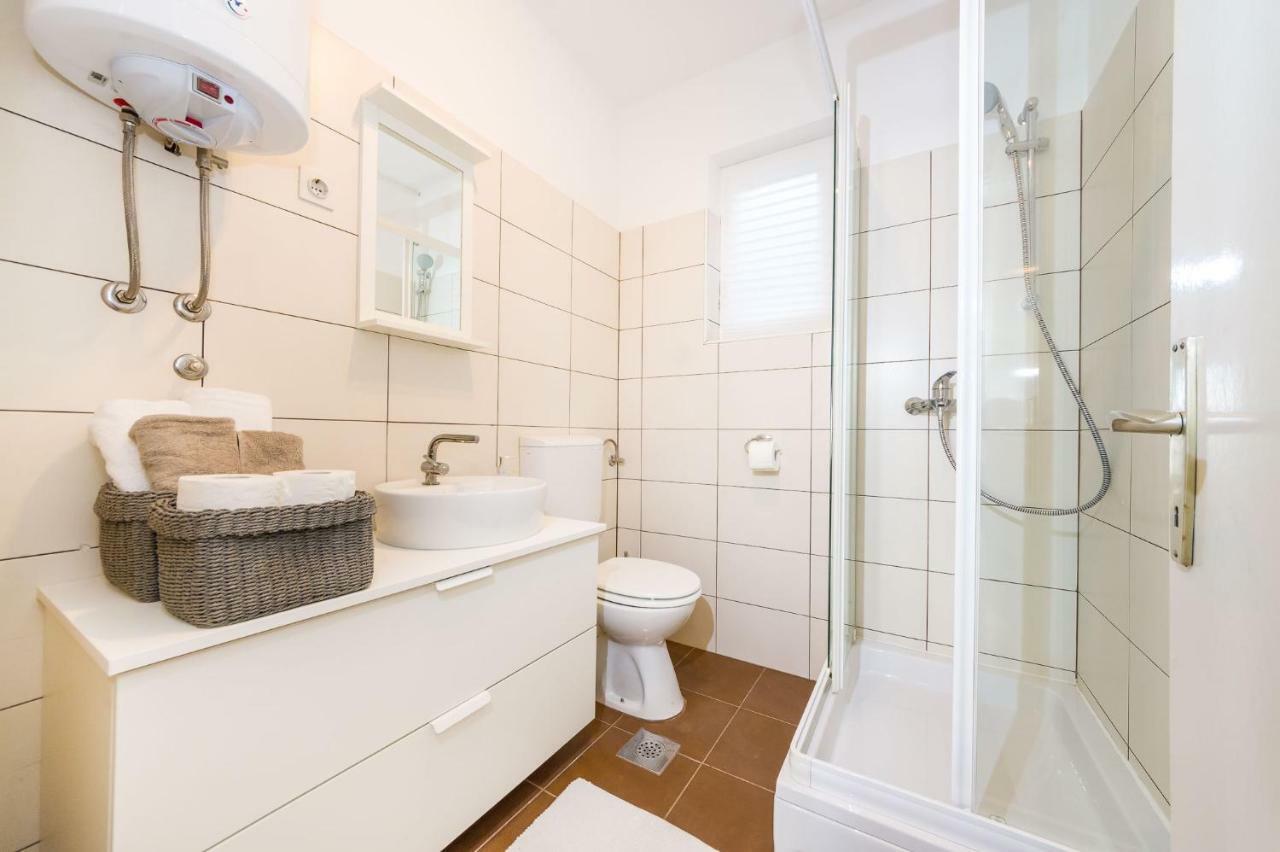 Sestrice Apartman Drage Kültér fotó